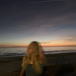 Meet your Posher, Hailey